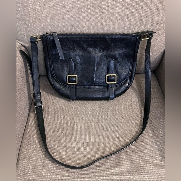 AUTHENTIC FRYE BLACK LEATHER SADDLE BAG CROSSBODY SHLDR HDBAG - Picture 1 of 6